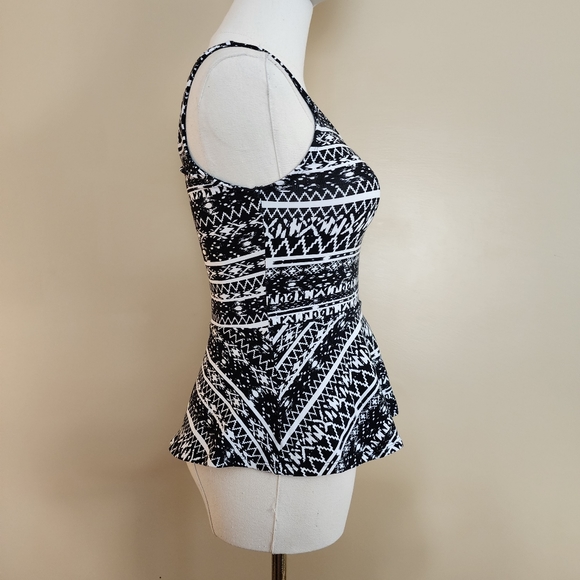 Geometric Peplum Tank Top, Women's XS - Picture 9 of 11